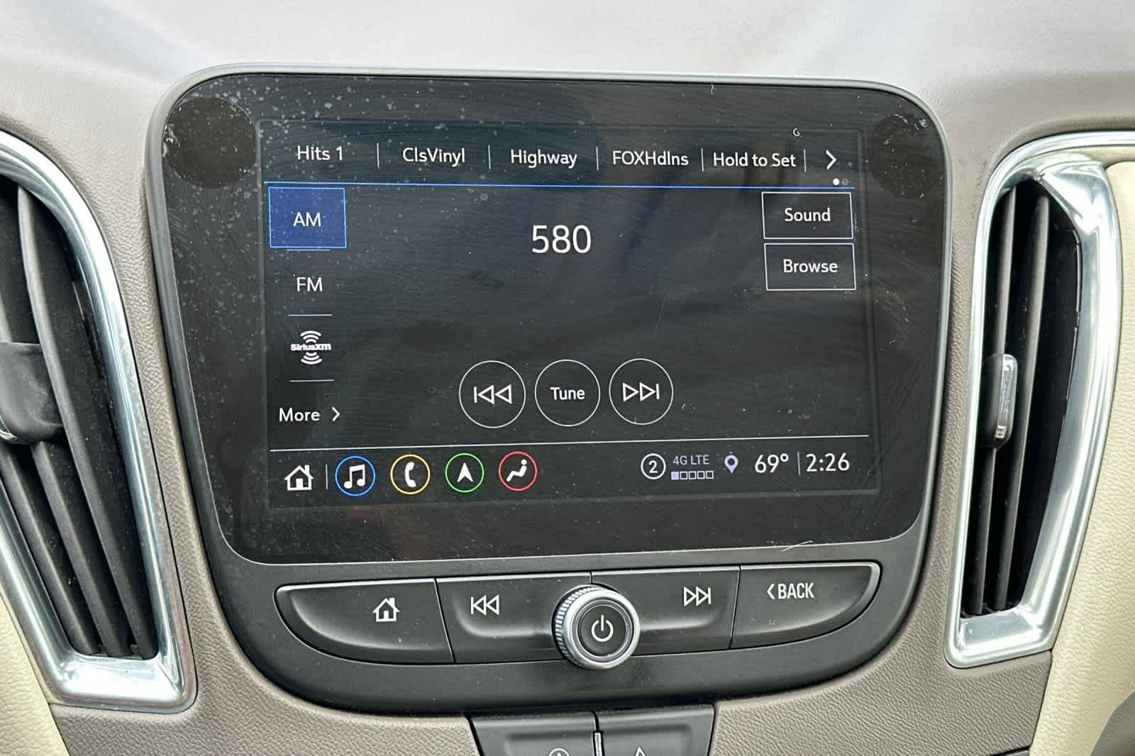 Used 2024 Chevrolet Malibu LT FWD image 18