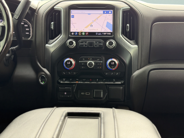 Used 2020 GMC Sierra 2500 Denali w/ Denali Ultimate Package AWD/4WD image 19