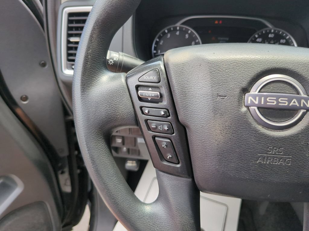 Used 2022 Nissan Frontier SV w/ Technology Package RWD image 28