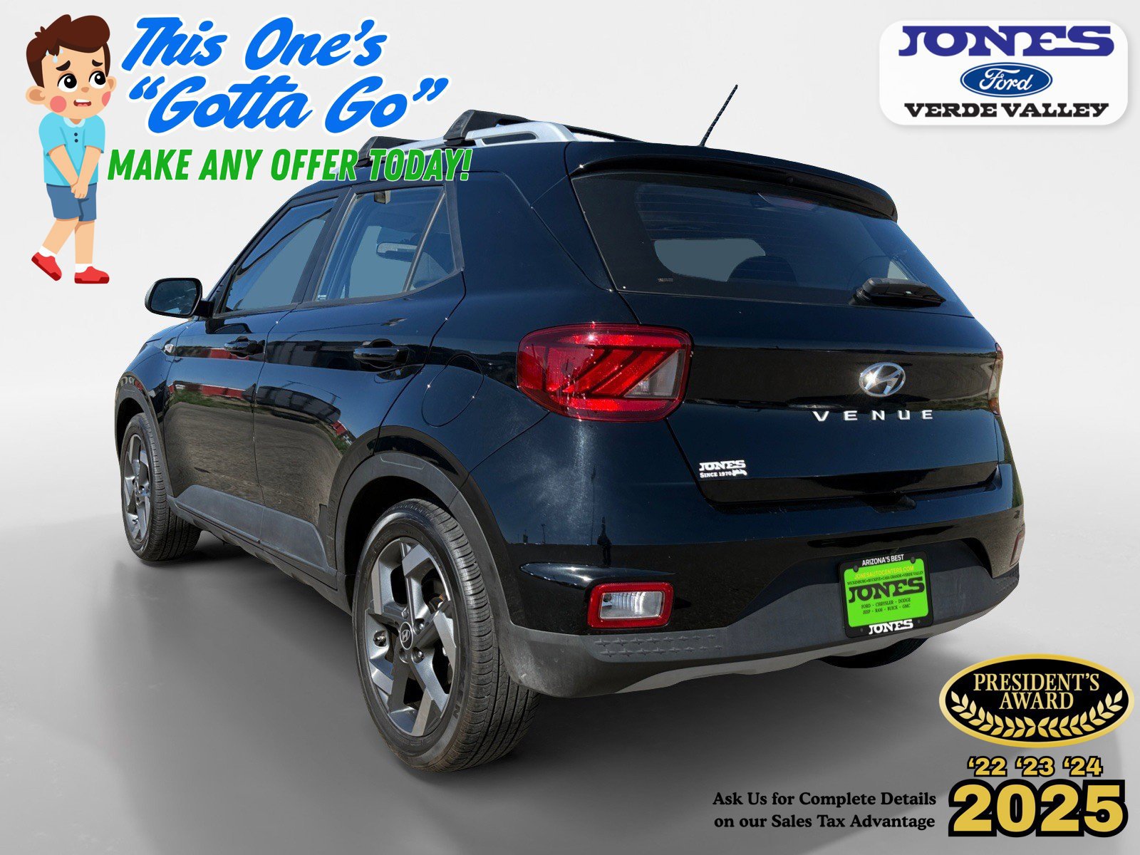 Used 2024 Hyundai Venue SEL FWD image 4