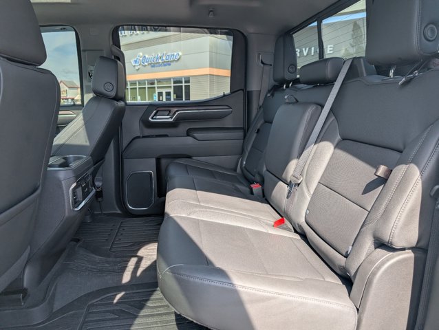 Used 2024 GMC Sierra 1500 SLT w/ SLT Premium Plus Package AWD/4WD image 33