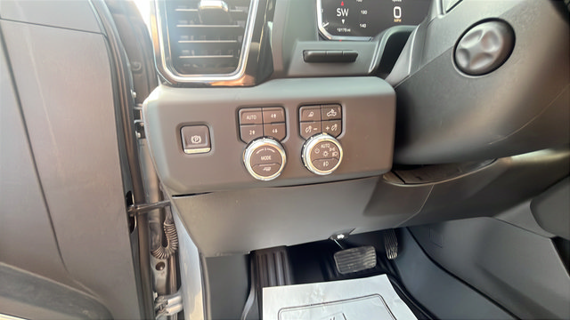Used 2026 GMC Sierra 1500 Denali Ultimate AWD/4WD image 11