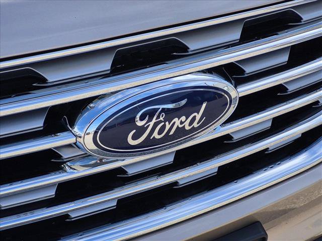 Certified 2020 Ford Edge SEL w/ Cold Weather Package FWD image 11