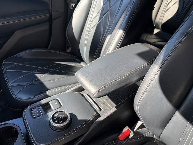 Certified 2023 Ford Mustang Mach-E Select AWD/4WD image 32