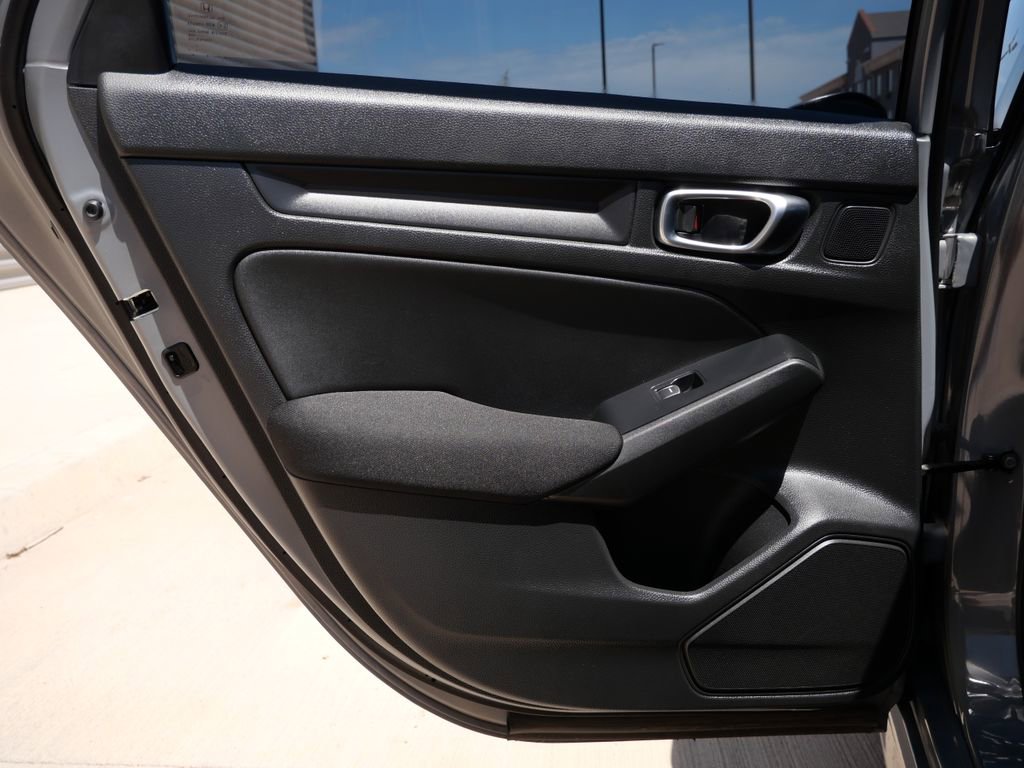 Used 2025 Honda Civic Sport image 13