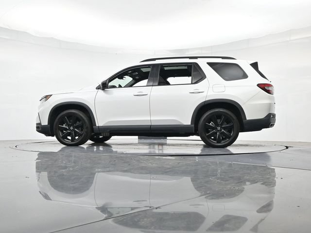 Used 2025 Honda Pilot Black Edition image 41