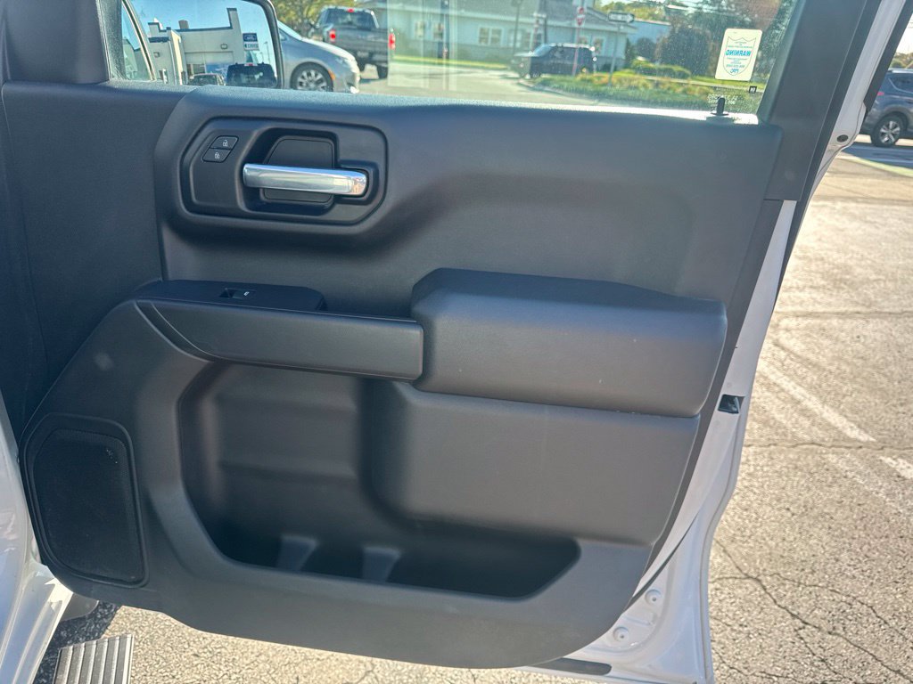 Used 2020 Chevrolet Silverado 1500 Custom Trail Boss AWD/4WD image 27