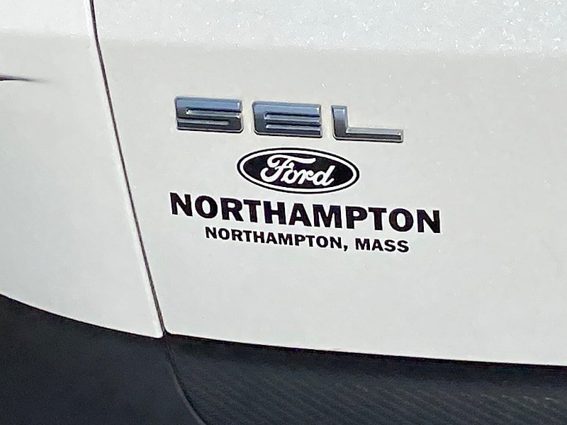 Certified 2021 Ford Escape SEL w/ Technology Package AWD/4WD image 11