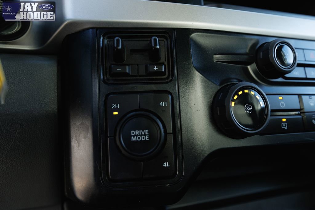 Certified 2025 Ford F450 XLT w/ 360-Degree Camera Package image 29