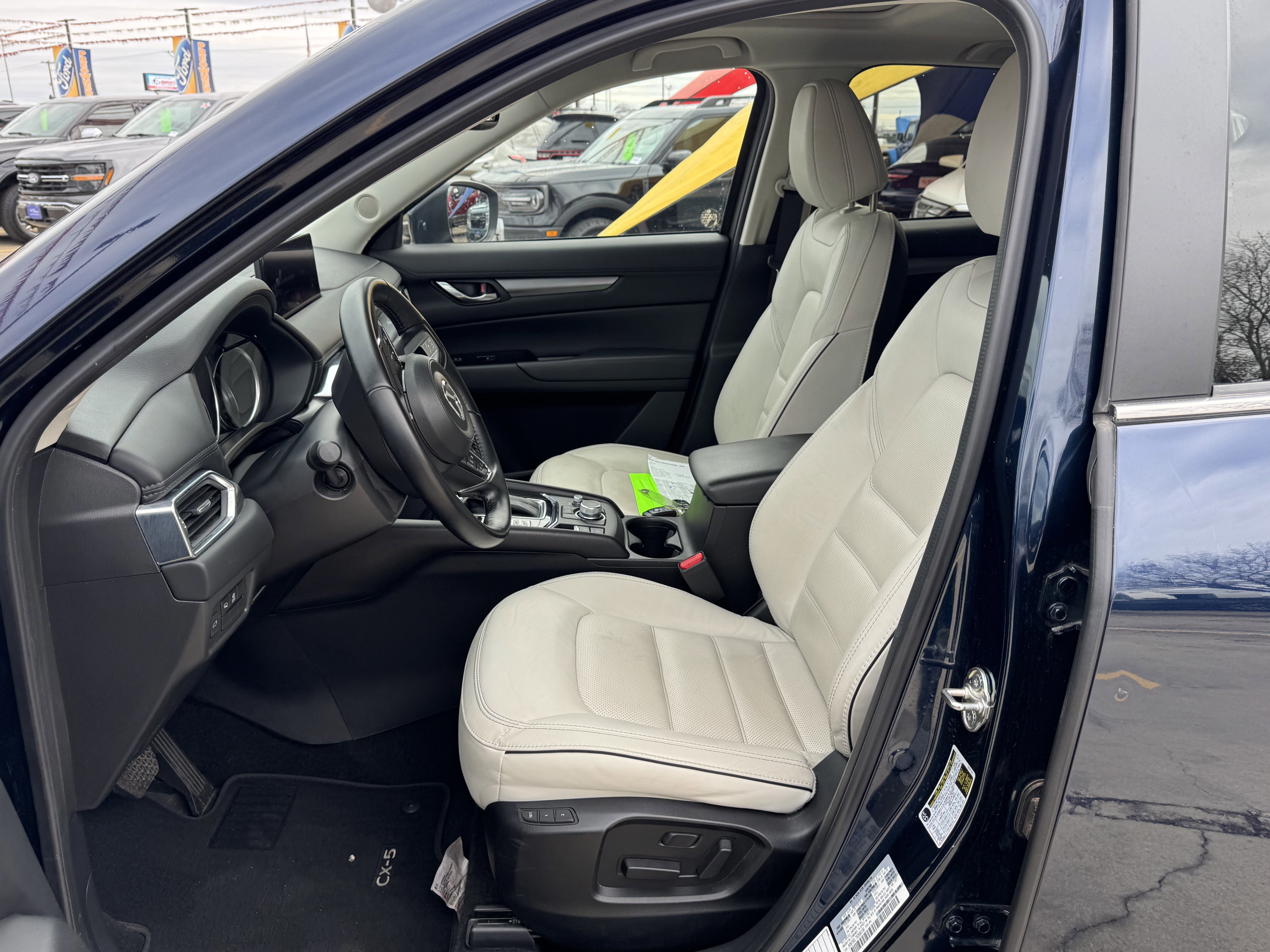 Used 2025 MAZDA CX-5 AWD 2.5 S w/ Preferred Package image 16