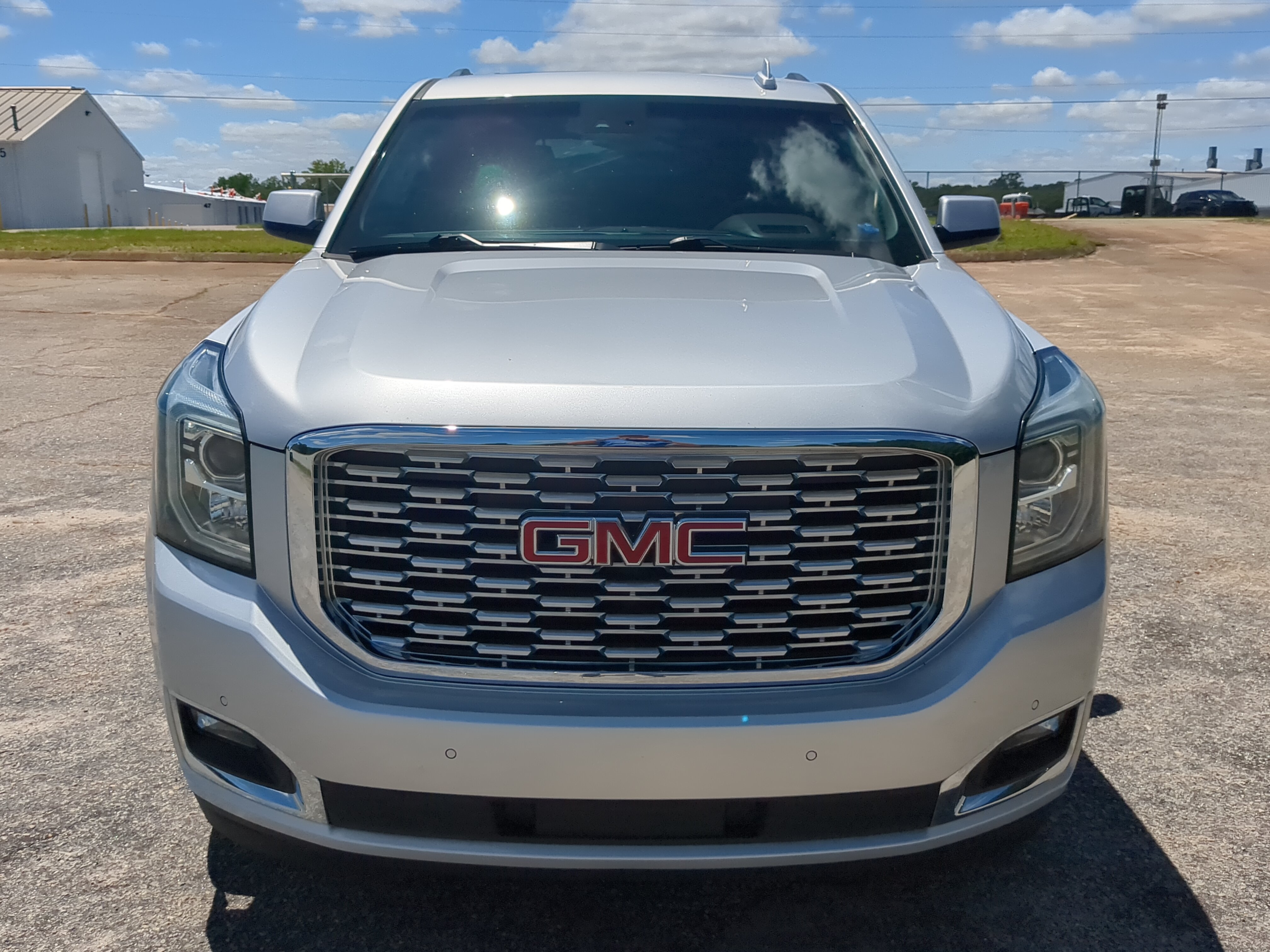 Used 2019 GMC Yukon Denali w/ Denali Ultimate Package AWD/4WD image 7