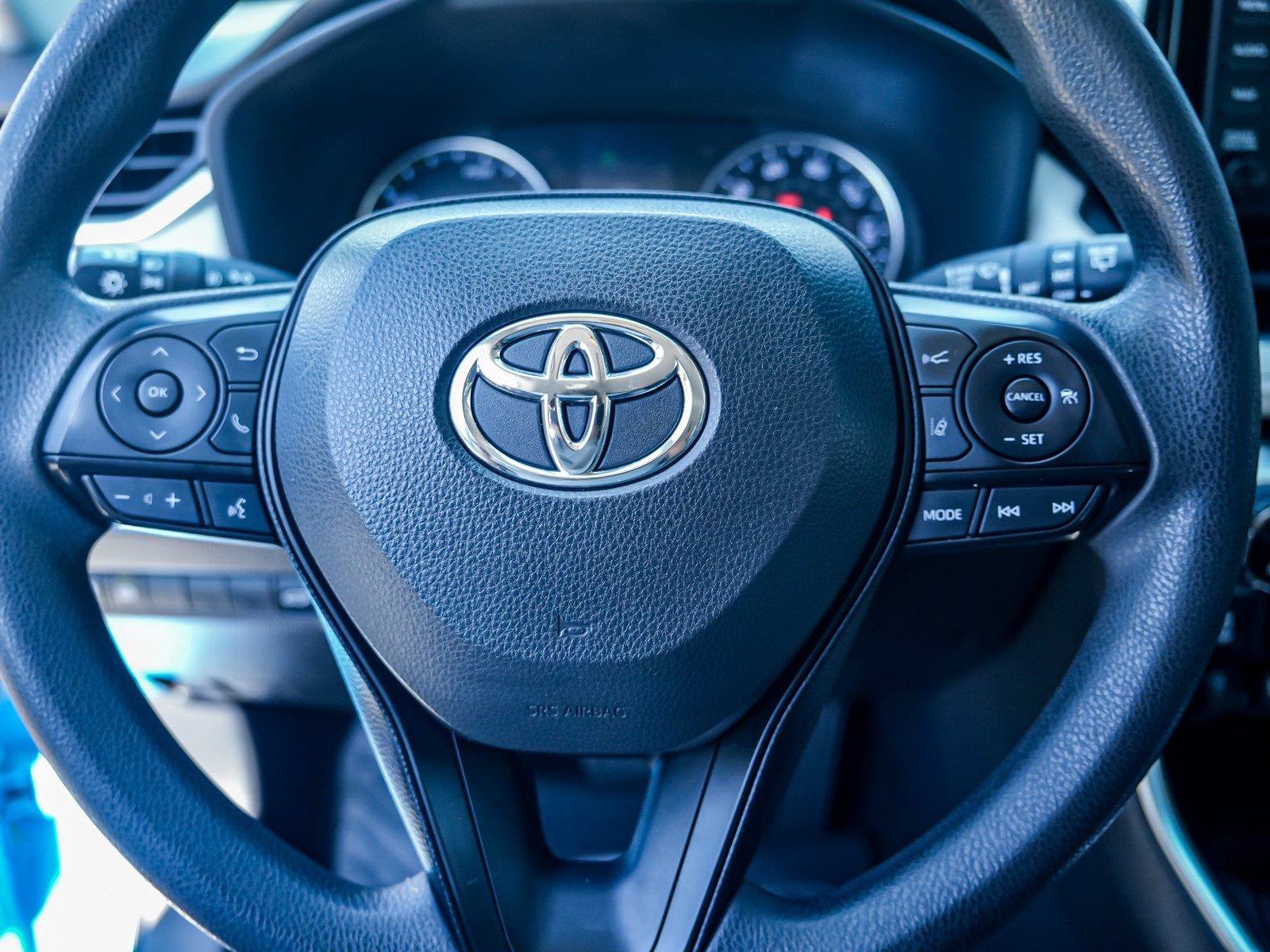 Used 2019 Toyota RAV4 XLE w/ Convenience Package AWD/4WD image 13