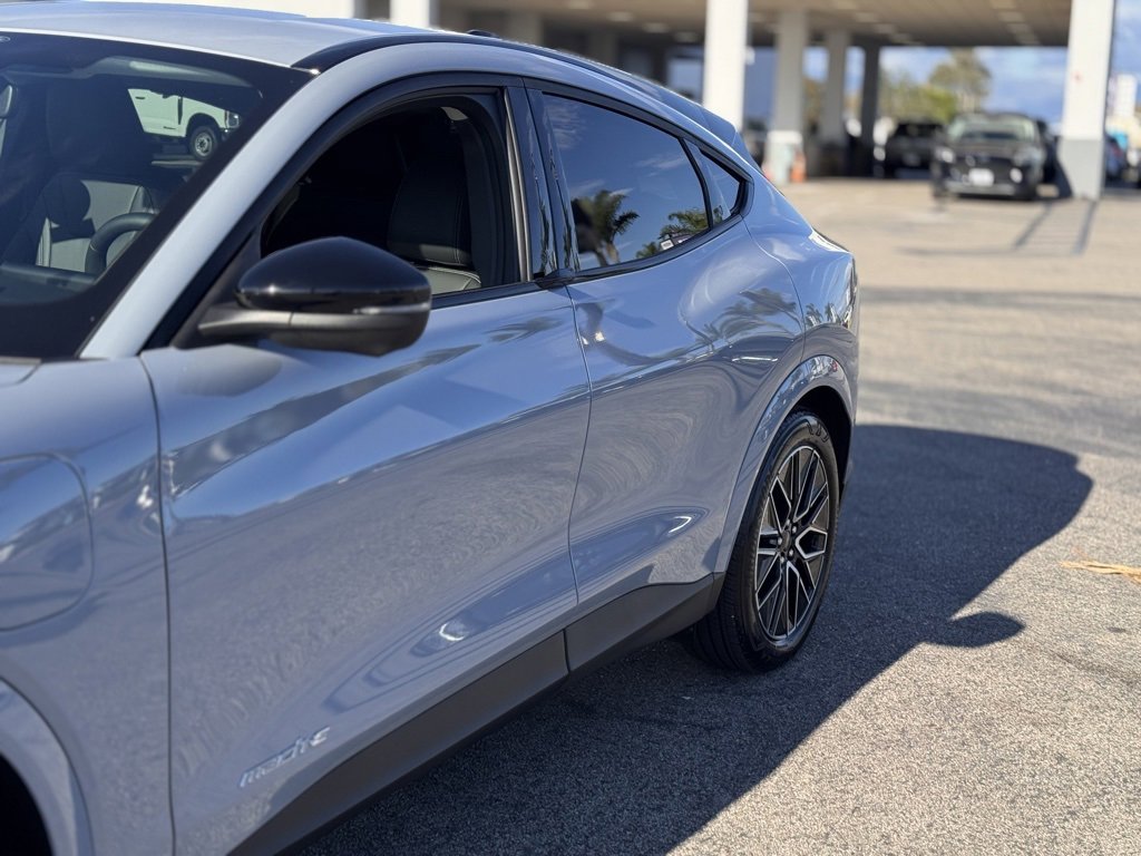 Certified 2025 Ford Mustang Mach-E Premium image 9