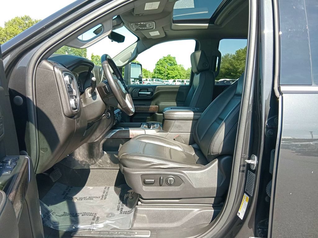 Used 2020 GMC Sierra 3500 Denali w/ Denali Ultimate Package AWD/4WD image 16