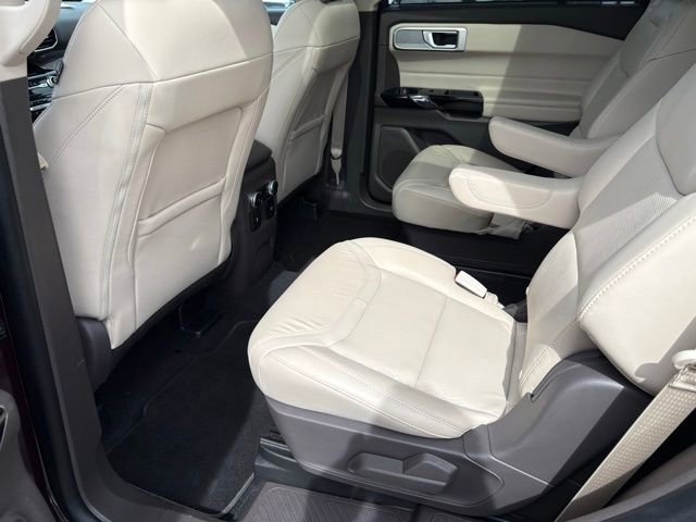 Certified 2023 Ford Explorer Platinum w/ Equipment Group 601A AWD/4WD image 30