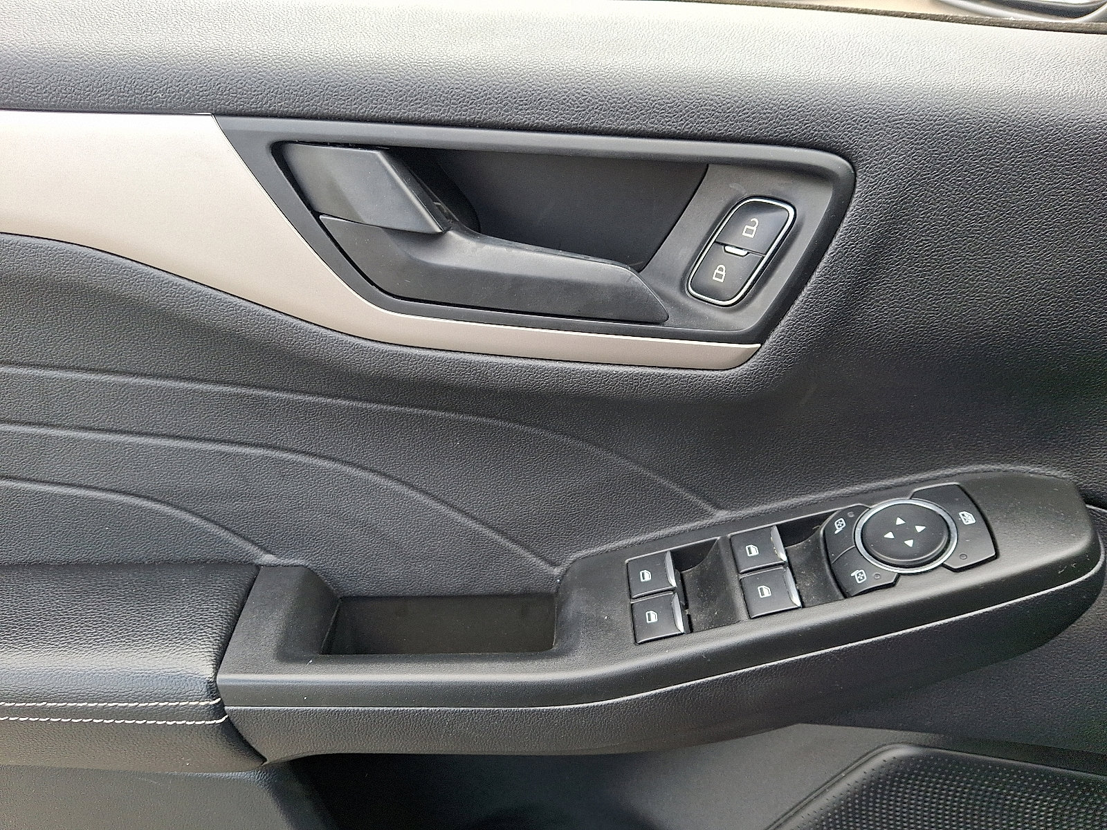 Certified 2022 Ford Escape SE AWD/4WD image 13