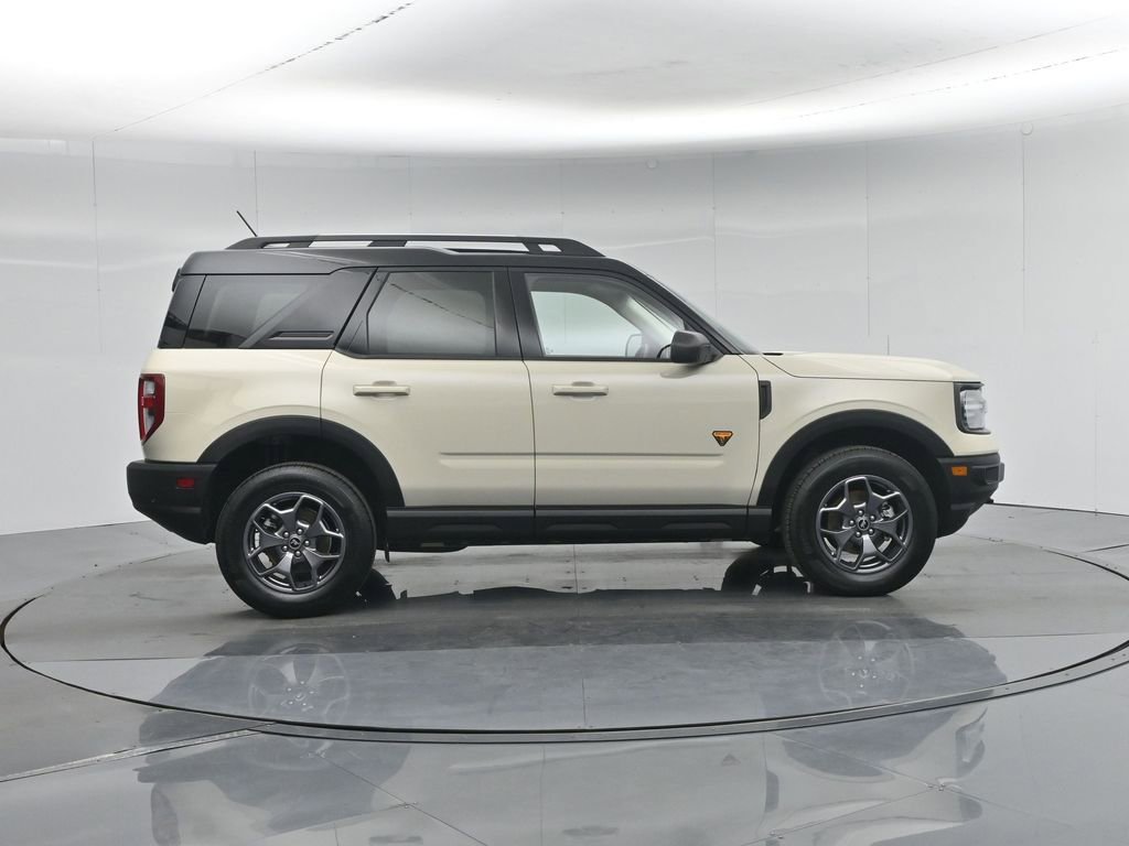 Certified 2024 Ford Bronco Sport Badlands w/ Premium Package AWD/4WD image 32