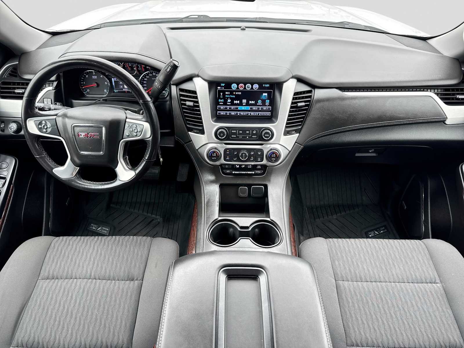 Used 2020 GMC Yukon SLE w/ SLE Value Package AWD/4WD image 14