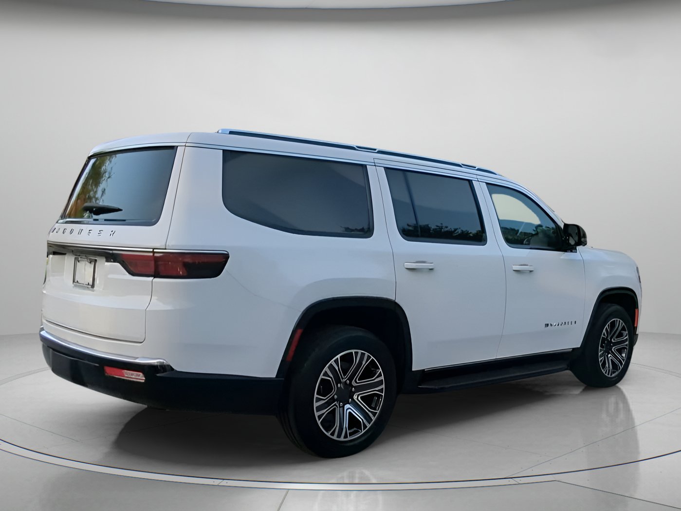 Used 2023 Jeep Wagoneer 4WD w/ Premium Group I image 28