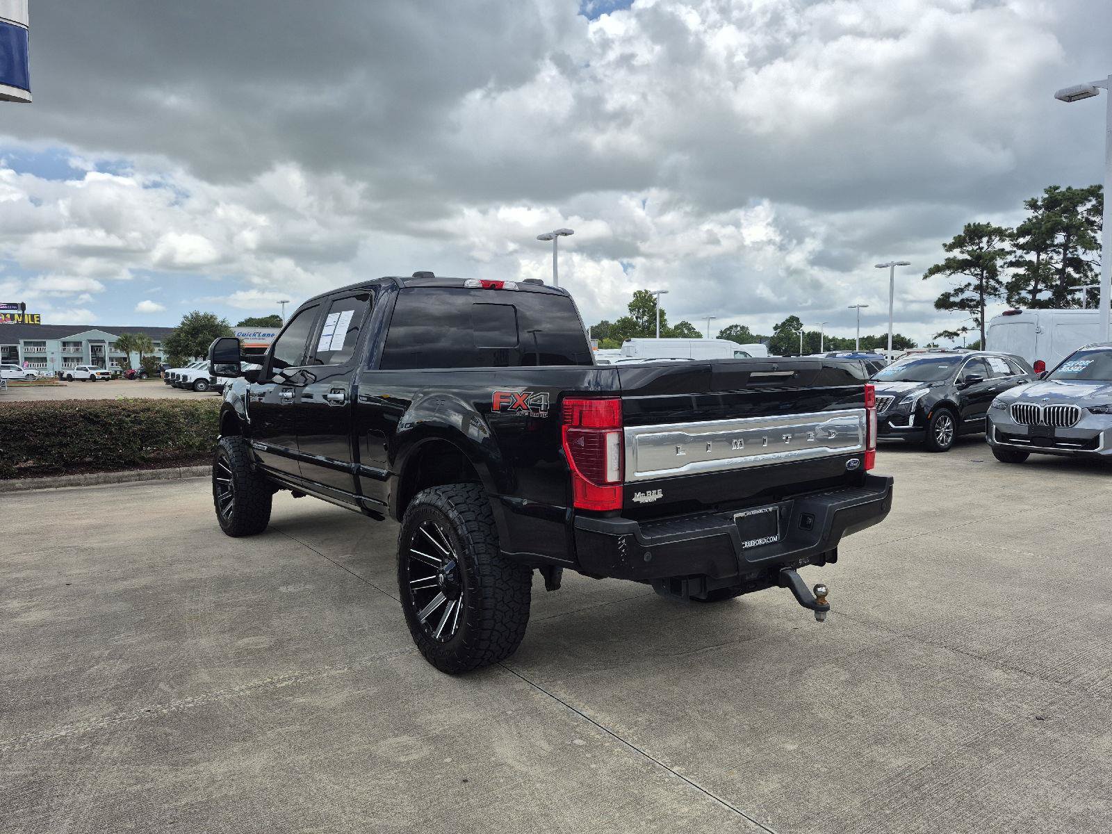 Certified 2020 Ford F250 Limited w/ FX4 Off-Road Package AWD/4WD image 16