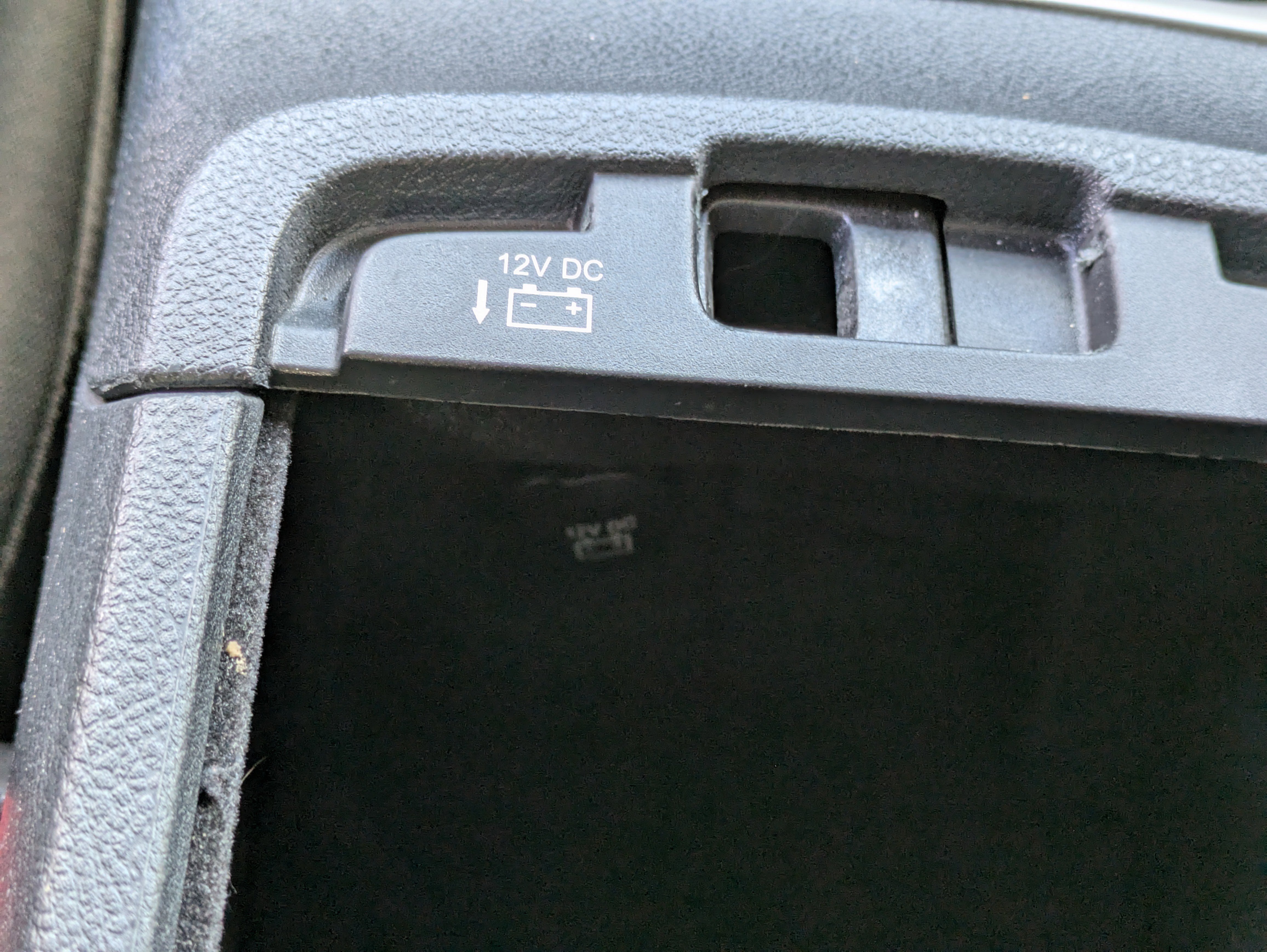 Used 2018 Jeep Grand Cherokee Laredo image 30