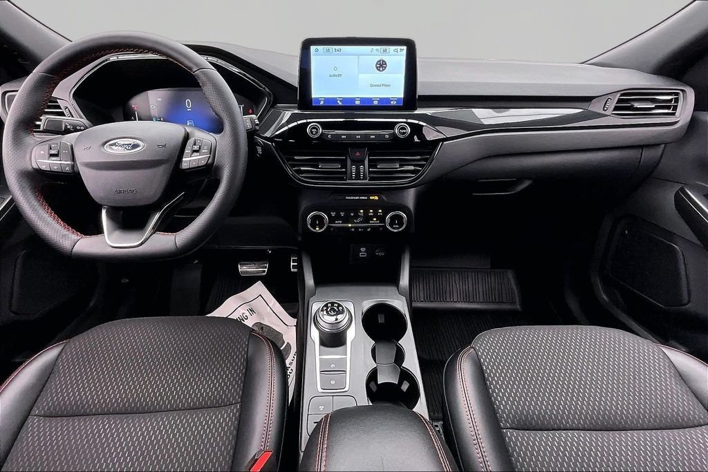 Certified 2023 Ford Escape ST-Line Select AWD/4WD image 16