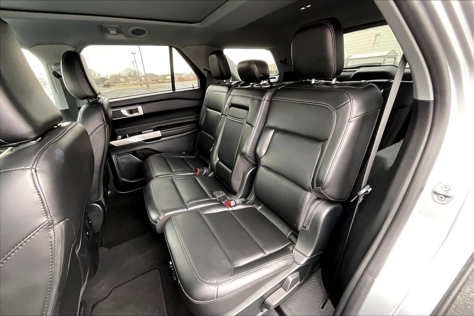 Certified 2024 Ford Explorer XLT w/ Equipment Group 202A image 18