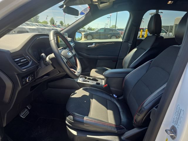 Certified 2023 Ford Escape ST-Line Select w/ Tech Pack #1 AWD/4WD image 14