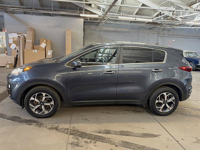 Used 2020 Kia Sportage LX AWD/4WD image 2