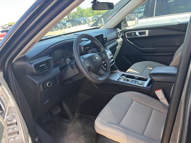 Certified 2023 Ford Explorer 4WD image 3