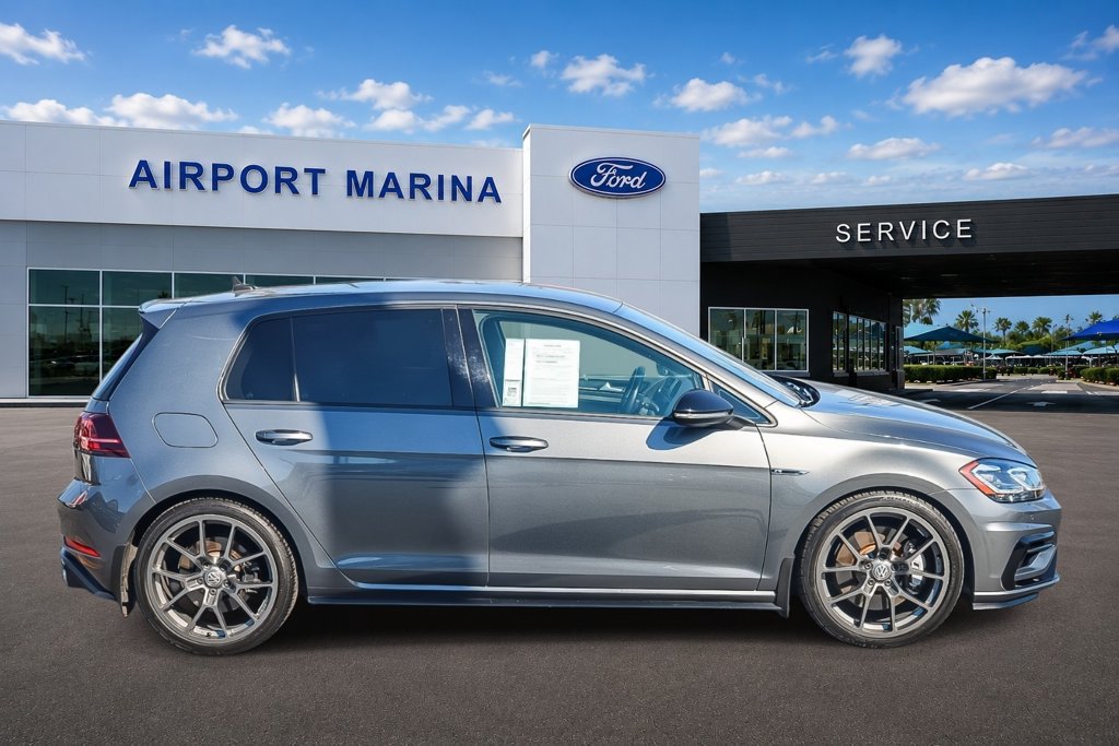 Used 2018 Volkswagen Golf R 4-Door AWD/4WD image 9