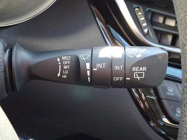 Used 2020 Toyota C-HR LE image 25