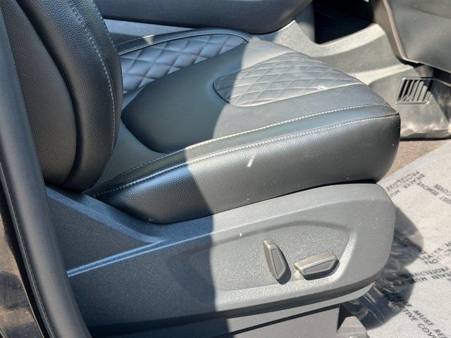 Certified 2024 Ford Edge Titanium AWD/4WD image 34