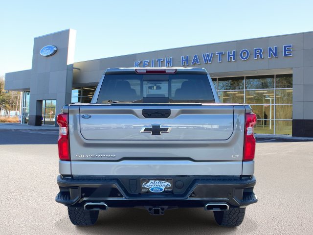 Used 2025 Chevrolet Silverado 1500 LT Trail Boss w/ LT Trail Boss Premium Package AWD/4WD image 5