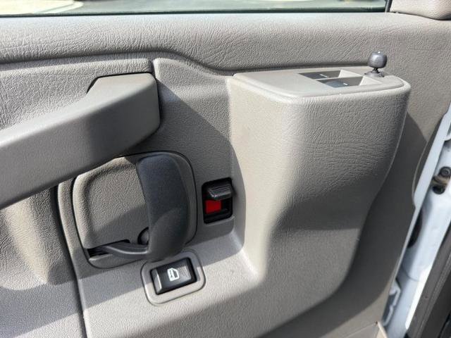 Used 2022 Chevrolet Express 3500 LS image 15