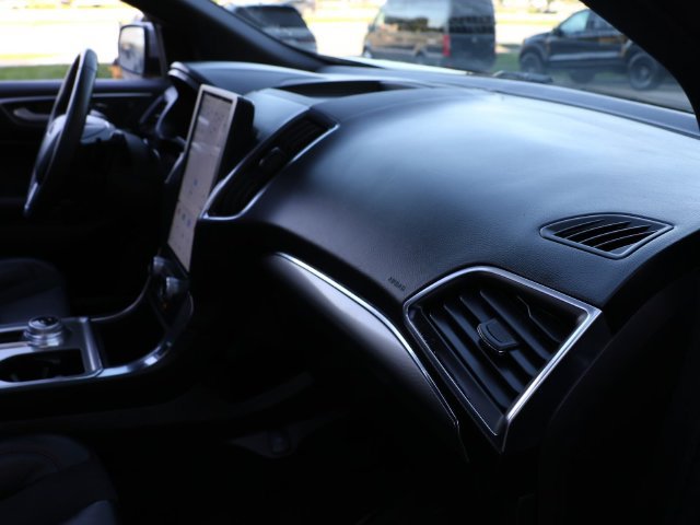 Certified 2024 Ford Edge ST w/ Equipment Group 401A AWD/4WD image 12