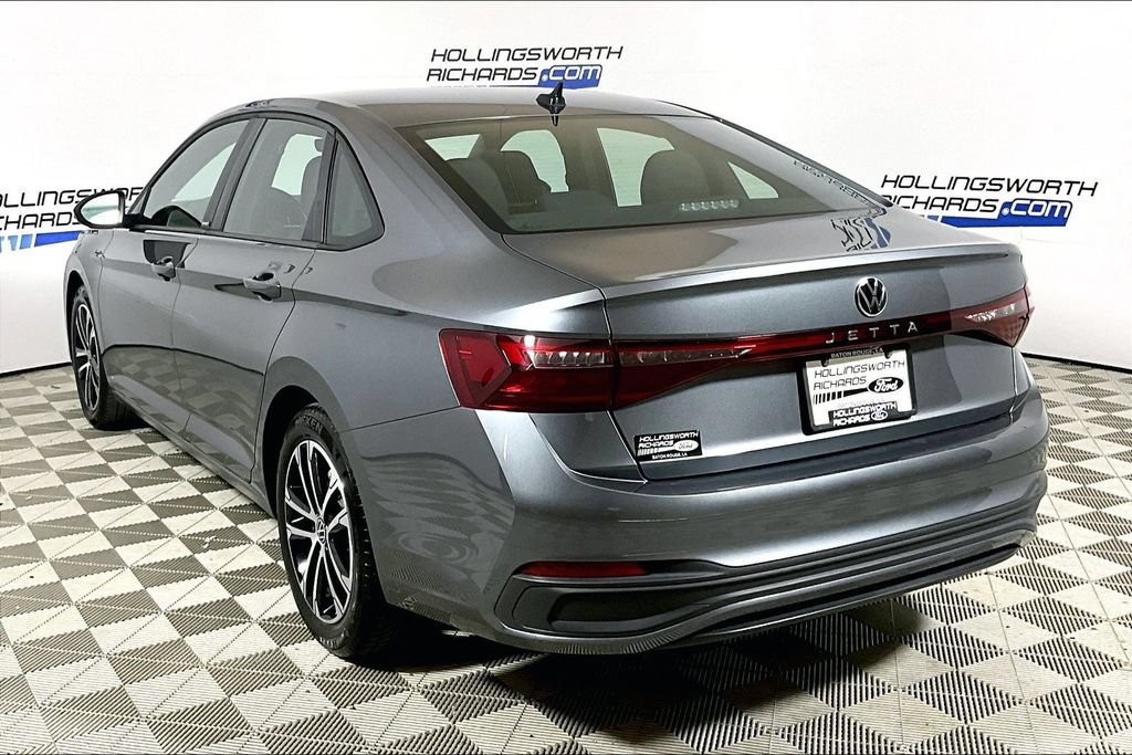 Used 2025 Volkswagen Jetta Sport FWD image 8