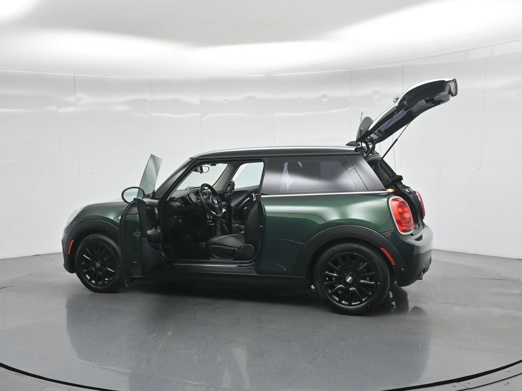 Used 2019 MINI Cooper 2-Door Hardtop image 34