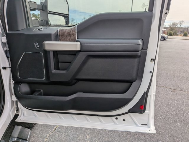 Certified 2017 Ford F250 Lariat w/ Tow Technology Bundle image 29