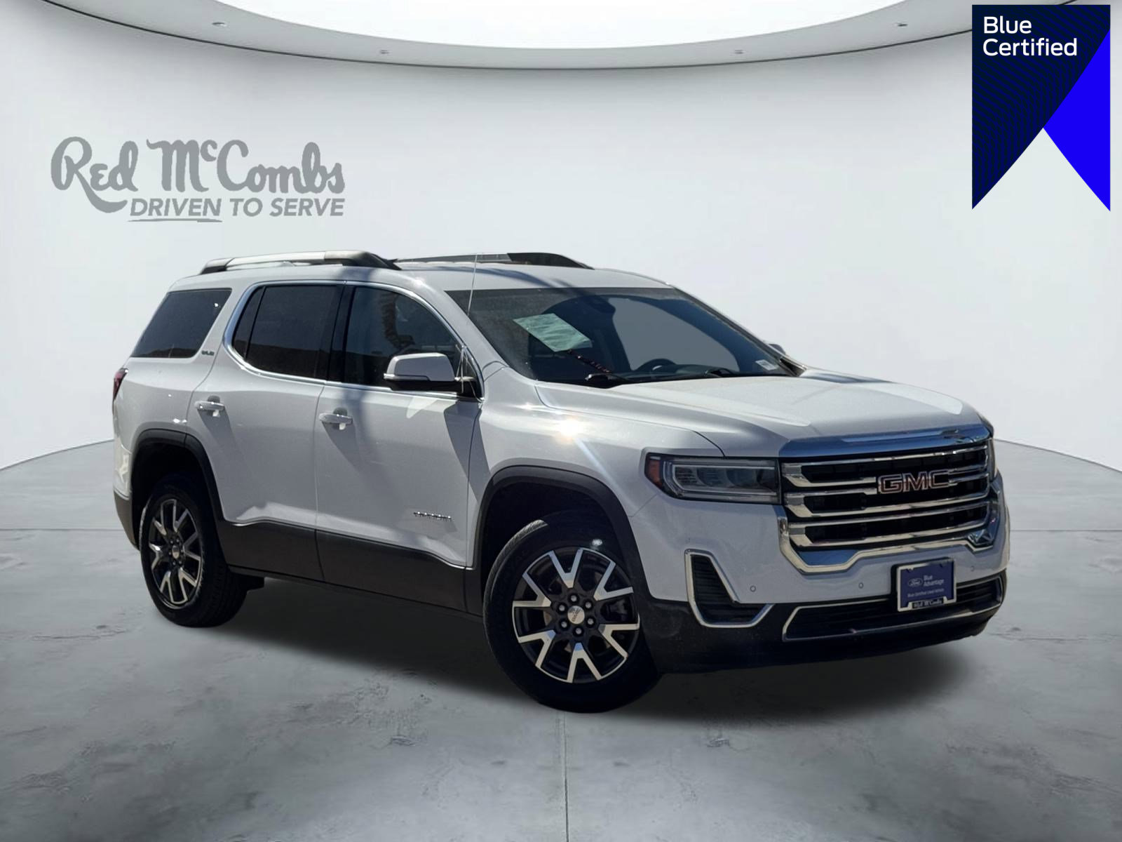 Used 2023 GMC Acadia SLE w/ Driver Convenience Package image 1