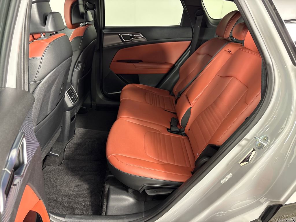 Used 2023 Kia Sportage SX image 32