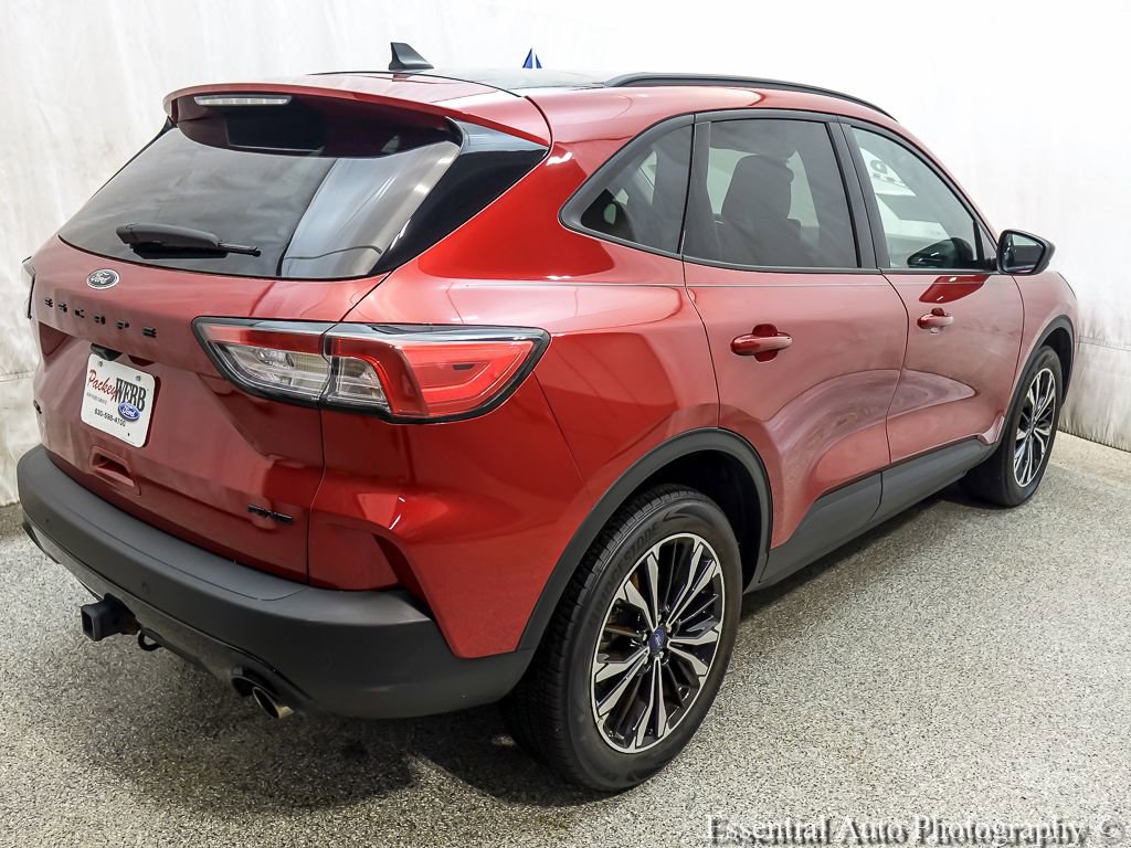 Certified 2022 Ford Escape SEL w/ SEL Stealth AWD Package image 9