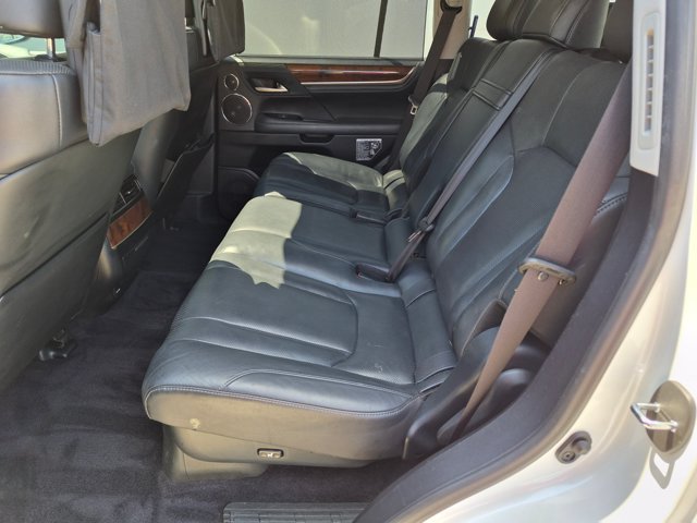 Used 2017 Lexus LX 570 4WD w/ Luxury Package image 32