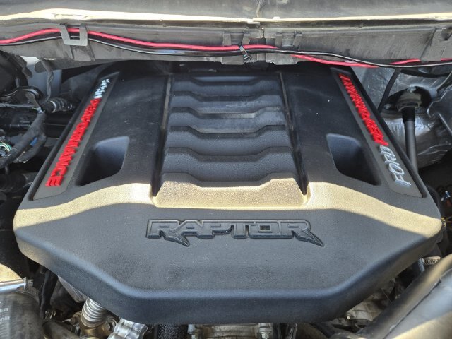 Certified 2022 Ford F150 Raptor w/ Equipment Group 801A High AWD/4WD image 32