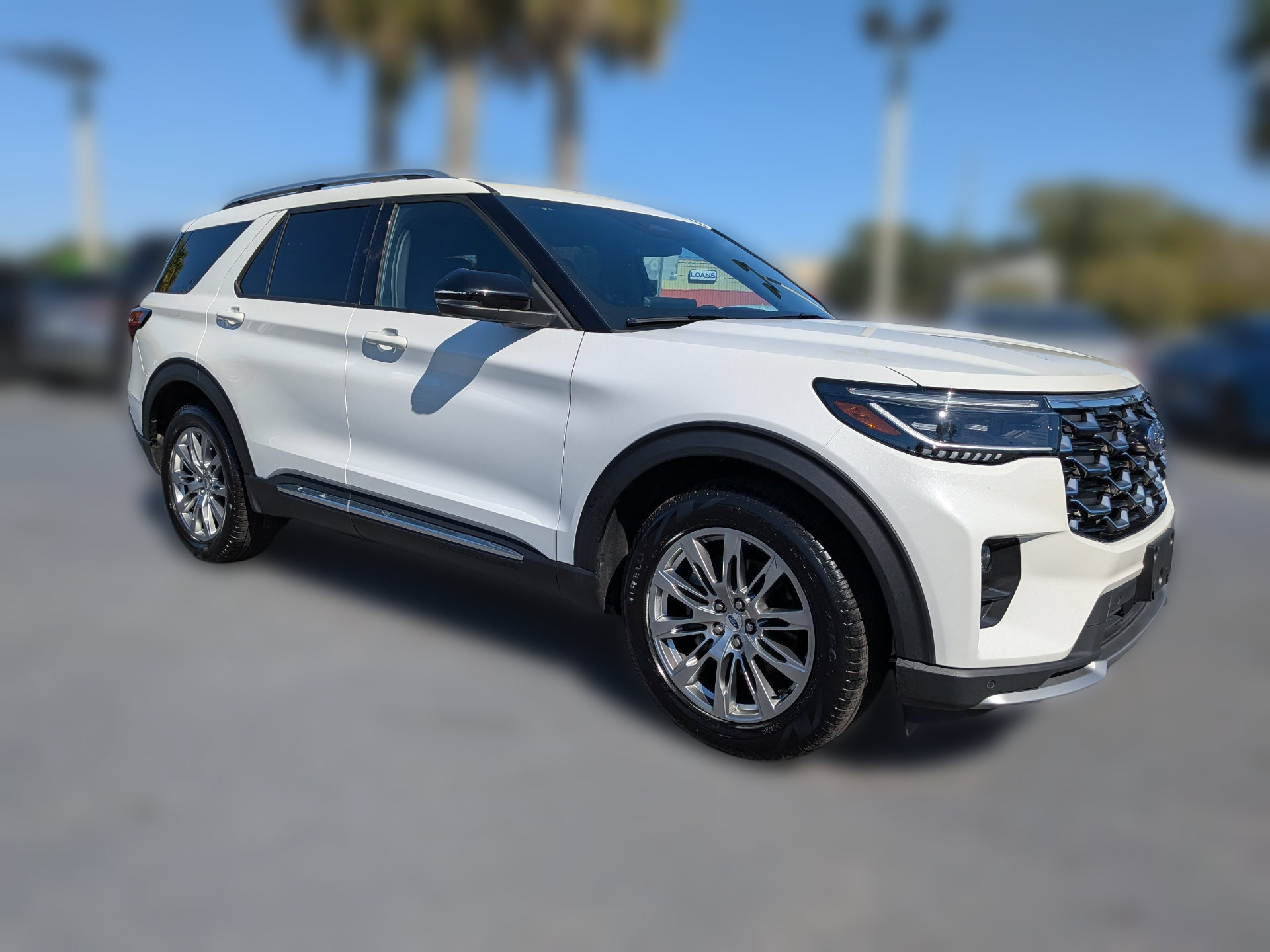 Certified 2025 Ford Explorer Platinum AWD/4WD image 2