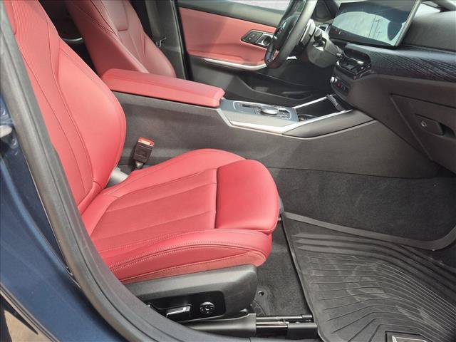 Used 2025 BMW 330i Sedan w/ Premium Package RWD image 22