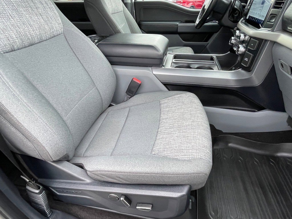 Certified 2021 Ford F150 XLT w/ Equipment Group 302A High image 11