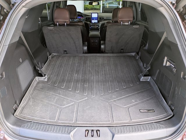 Certified 2020 Ford Explorer Platinum w/ Premium Technology Package image 20