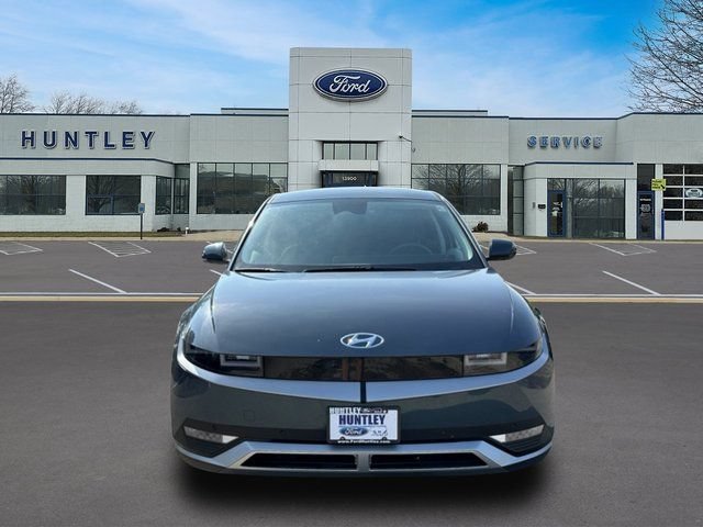 Used 2024 Hyundai Ioniq 5 SEL AWD/4WD image 2