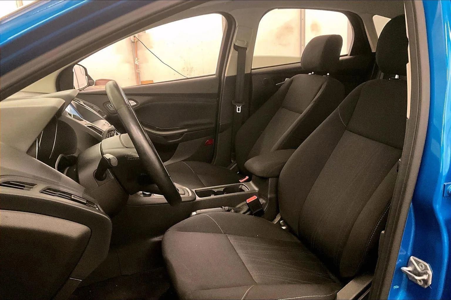 Certified 2017 Ford Focus SEL w/ Cold Weather Package image 24